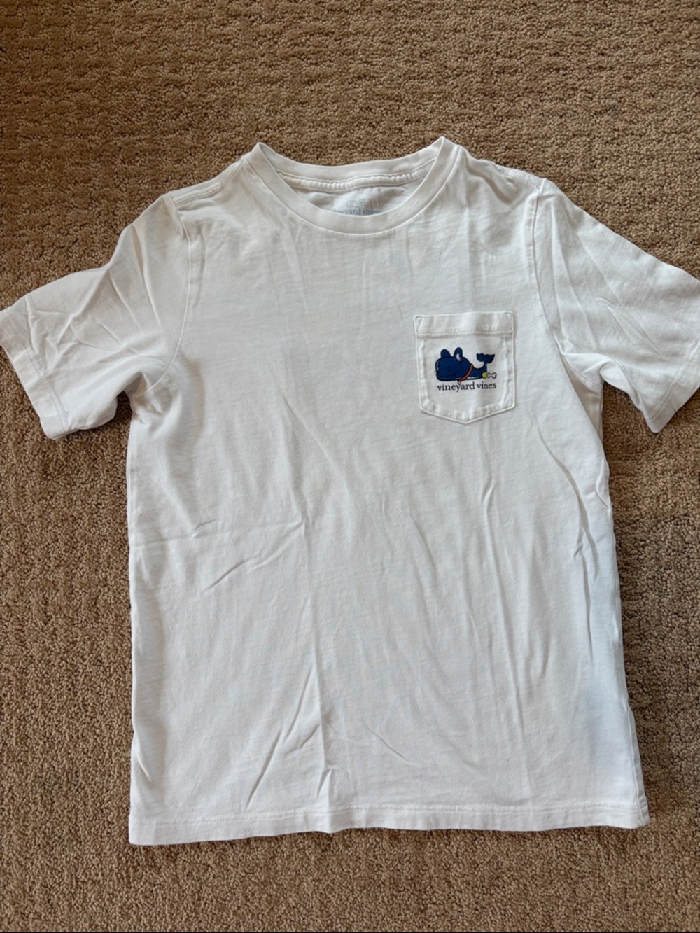 VGUC Vineyard Vines Kids White Tee with frenchie whale, size S 8-10